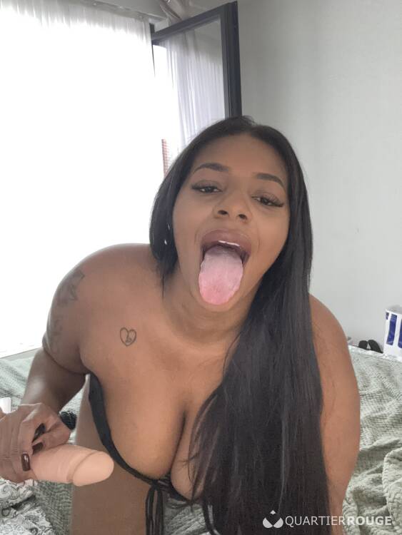 Priv&eacute; Alice bombom