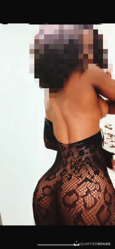Zayia VIP (Photo)