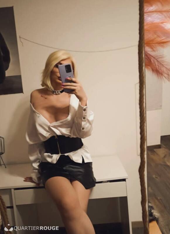 Monica (Photo)