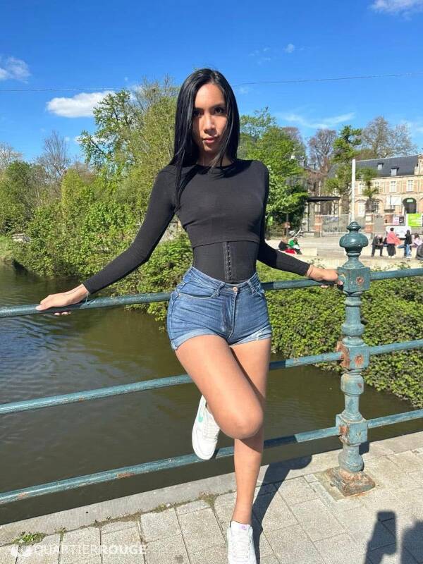 Luciana porsil (Photo)