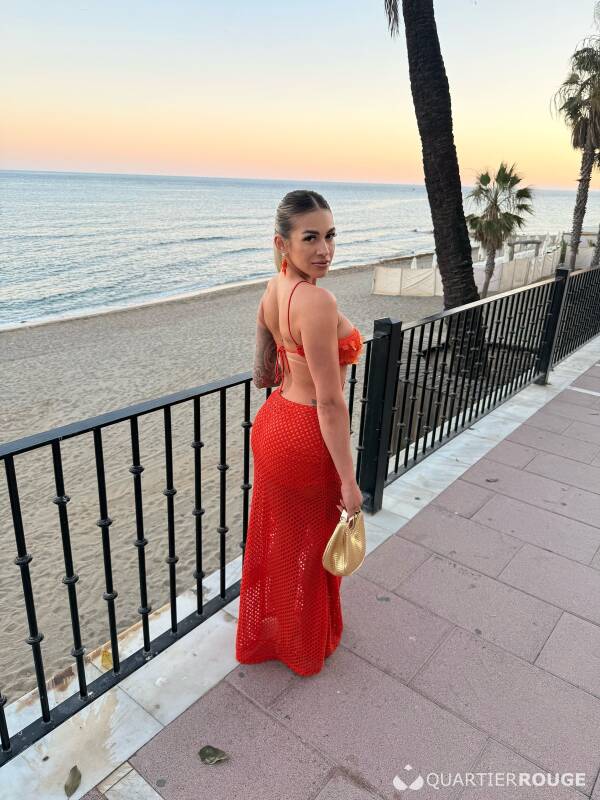 Mia (Photo)