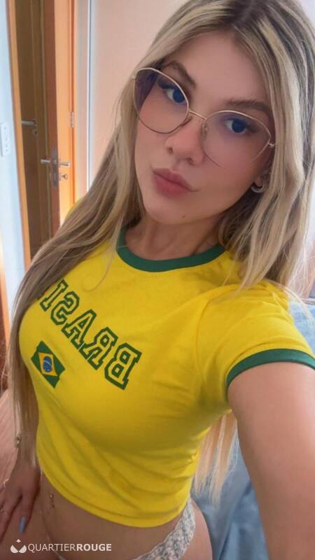 Novinha Laila (Photo)