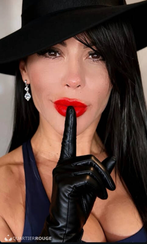 Simone (Photo)