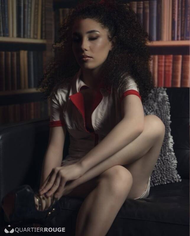 Alis (Photo)
