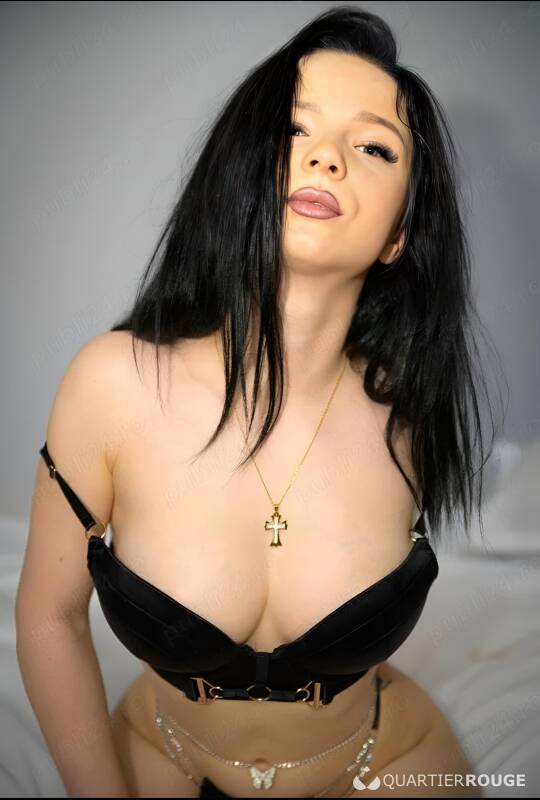 Elena (Photo)