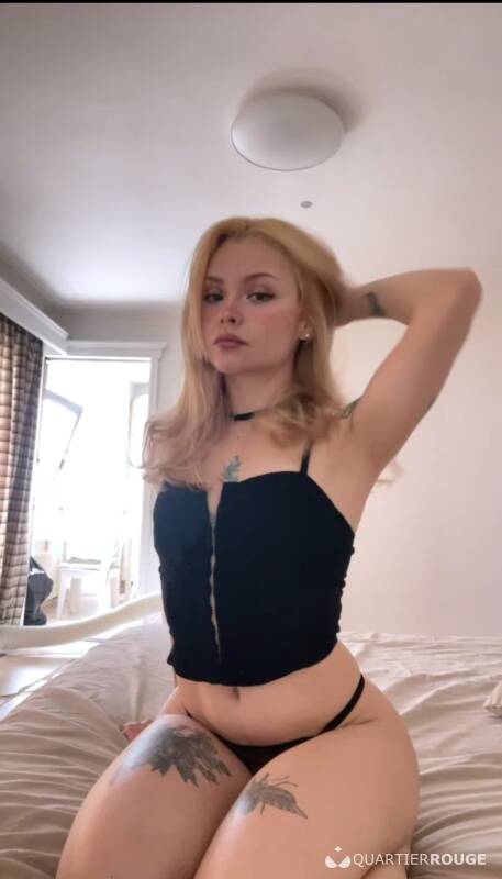 Nora (Photo)