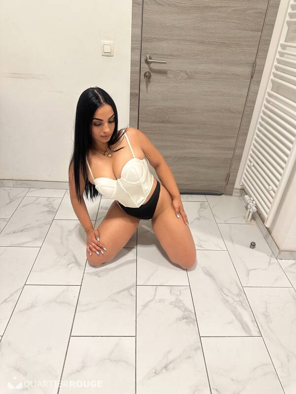 Karinne (Photo)