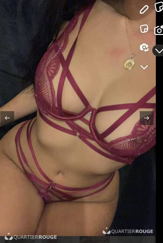 Nabila (Photo)