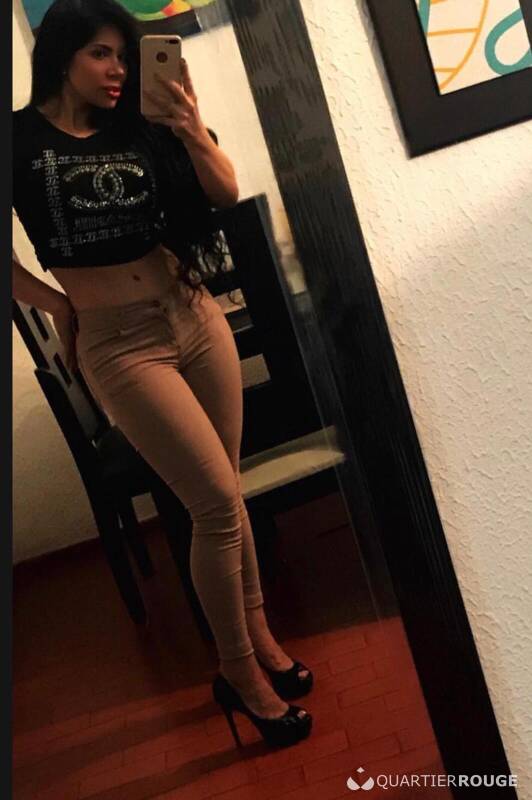 Julissa (Photo)