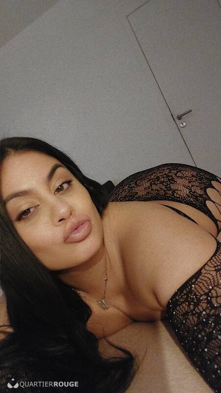 Nikki (Photo)