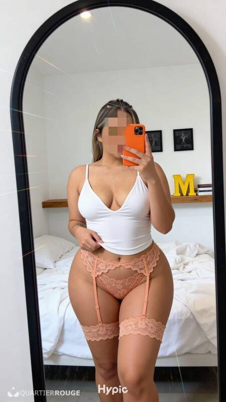 ÁNGEL  SURPRISE (Photo)