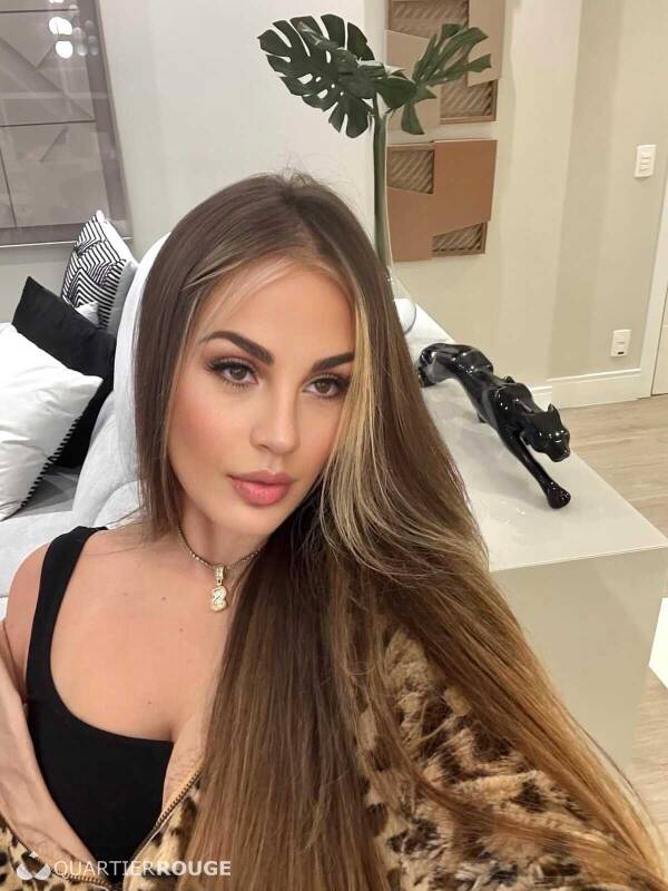 Isabelle super girlfriend (Photo)