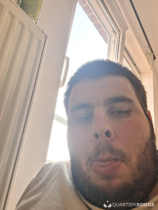 Lewis (Photo)