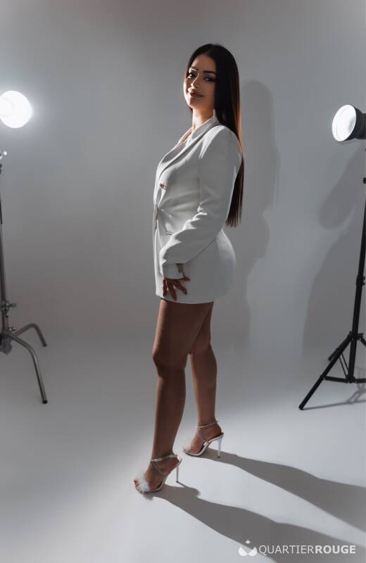 Sabrina new (Photo)