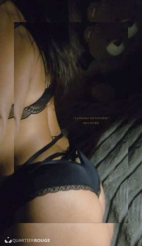 Giulia massage (Photo)