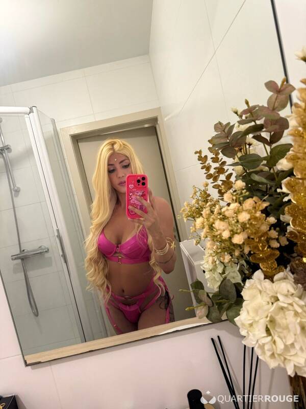 Jhenifer TRANS (Photo)