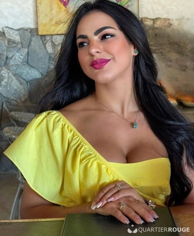 Maya hot (Photo)