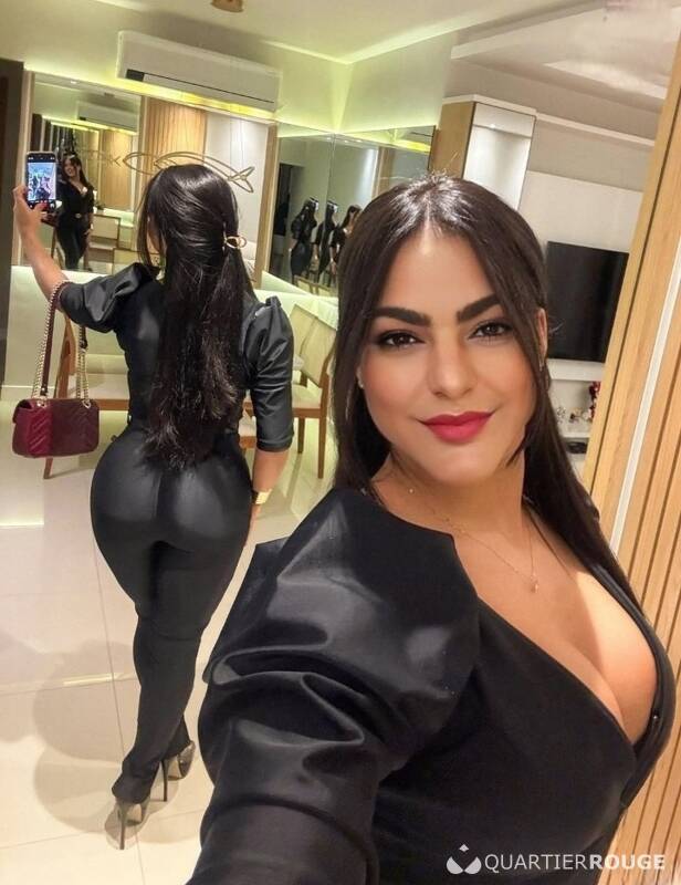 Maya hot (Photo)