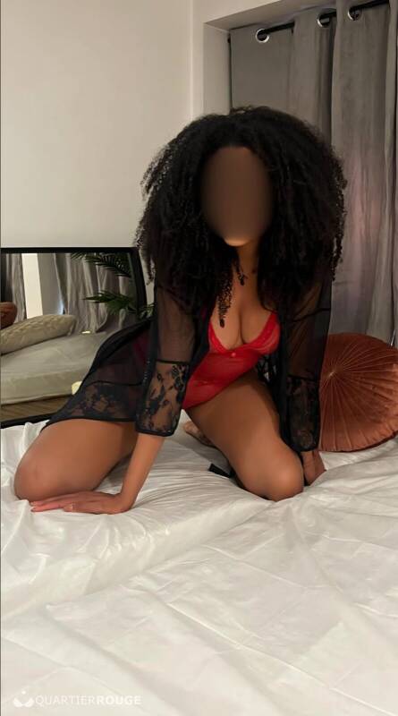 Tiffany Belle (Photo)