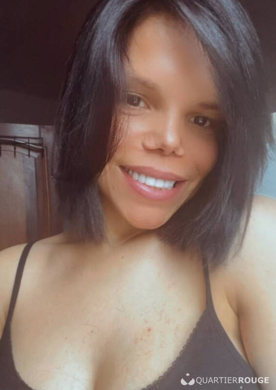 Info et prix ci-dessous. Veuillez lire Svp (Photo)