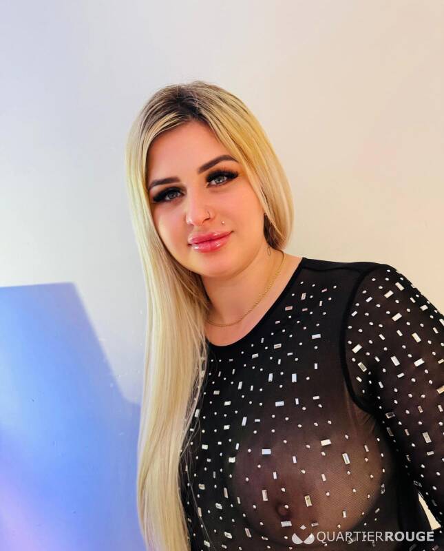 Alinna (Photo)