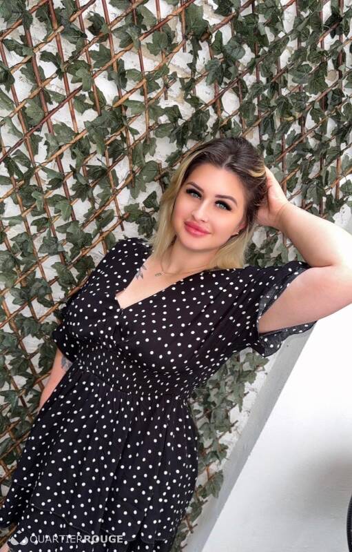 Alinna (Photo)