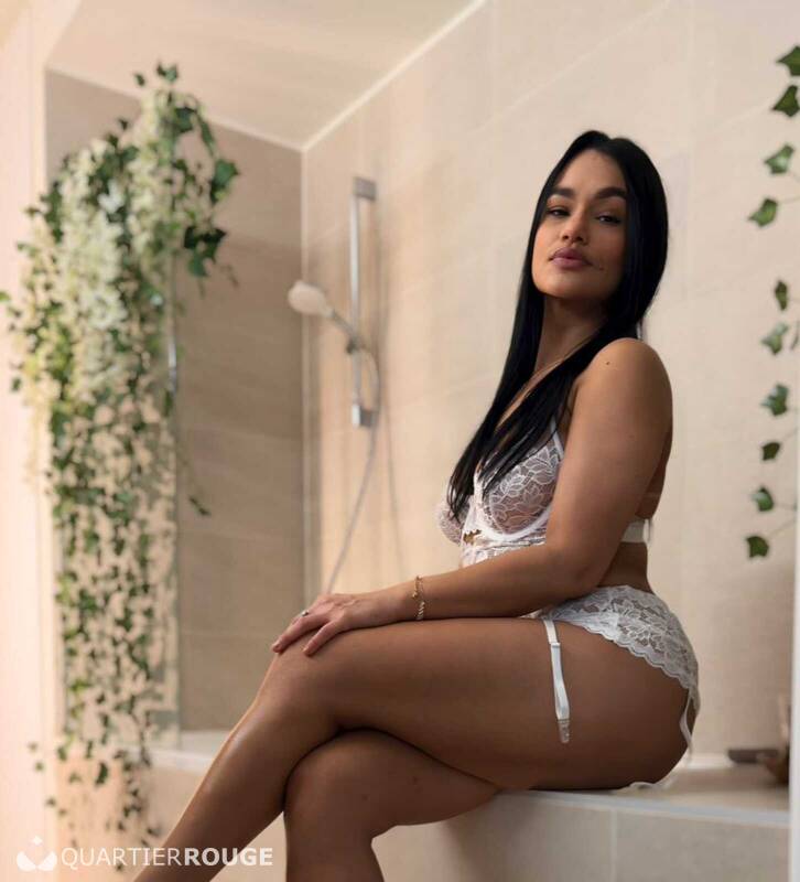 Alejandra (Photo)