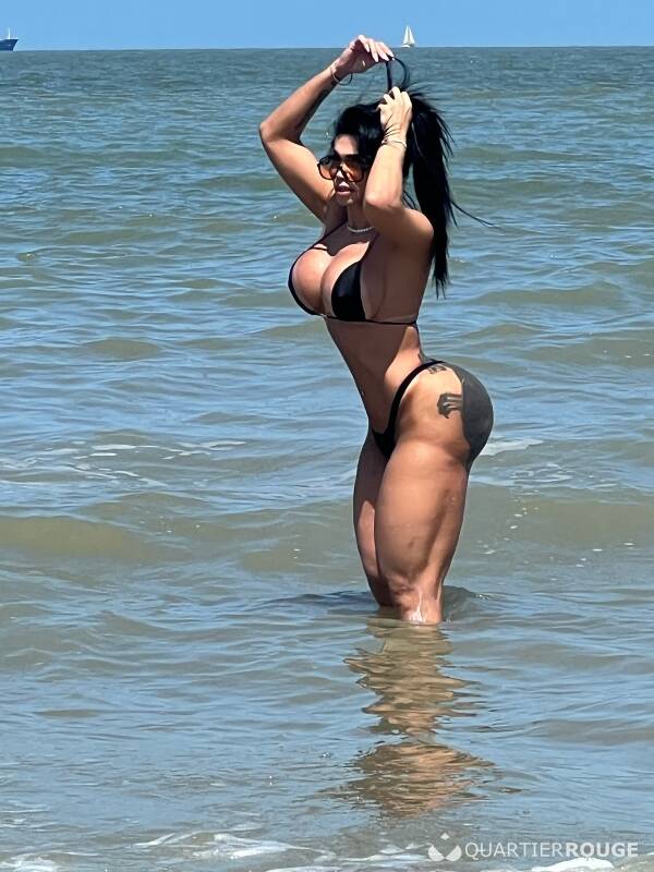 Agatha Beatriz (Photo)