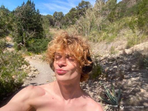 Cam (Photo)