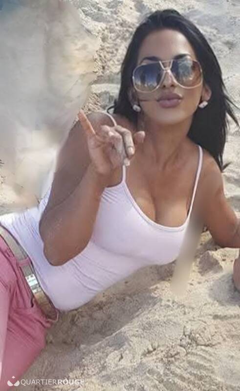 Party girl!! (Photo)