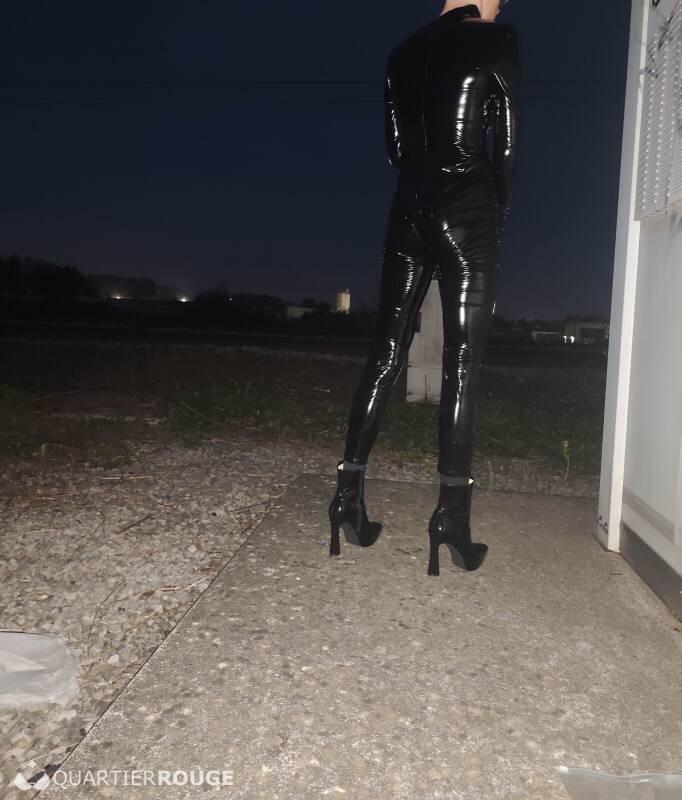 Chloe_sm69 (Photo)