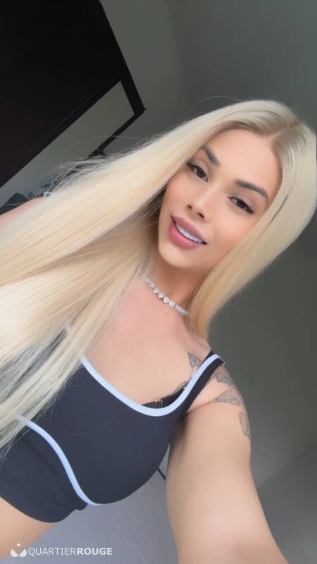 KAMILA (Photo)