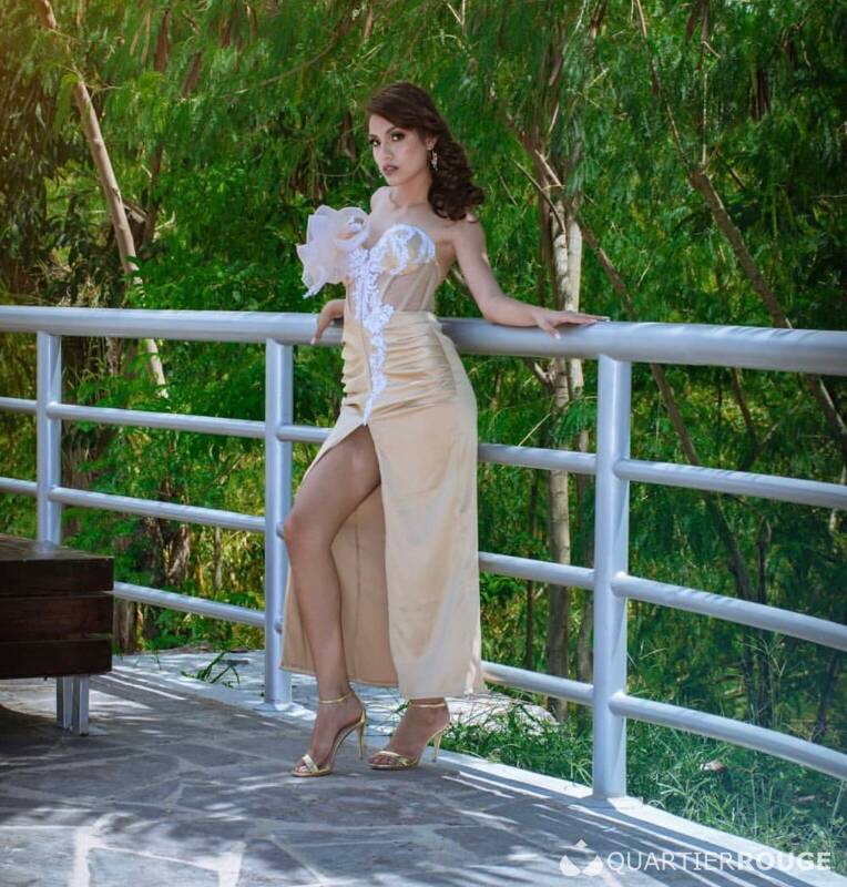 SUJEY (Photo)