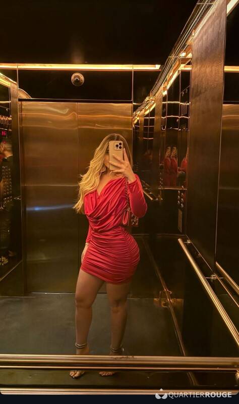 Luana blonde (Photo)