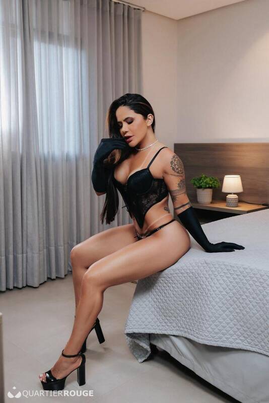 Ester reine (Photo)