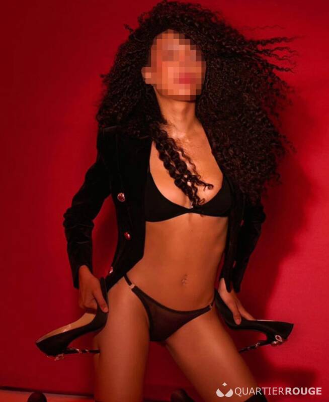 Zoe Zoe (Photo)