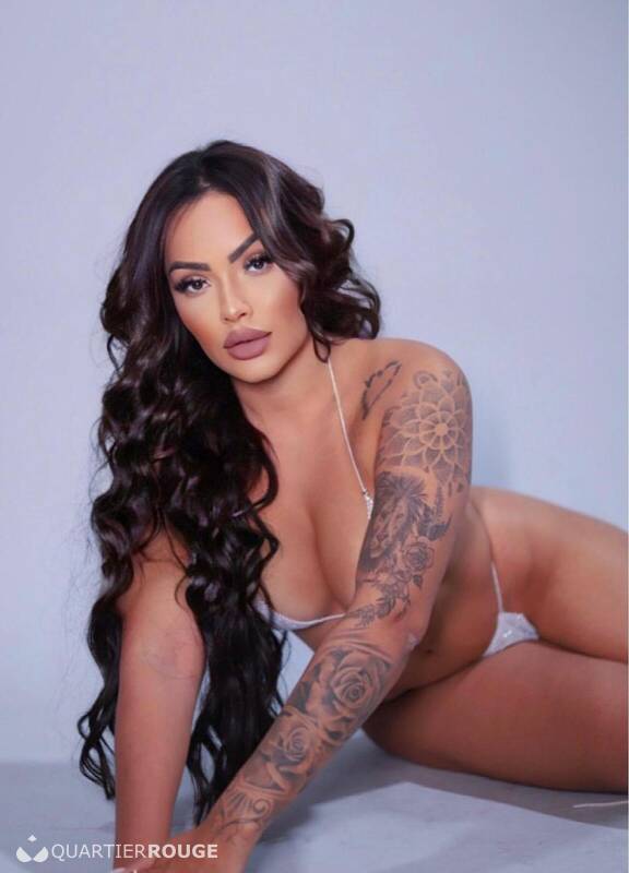 Rafaella super girlfriend (Photo)