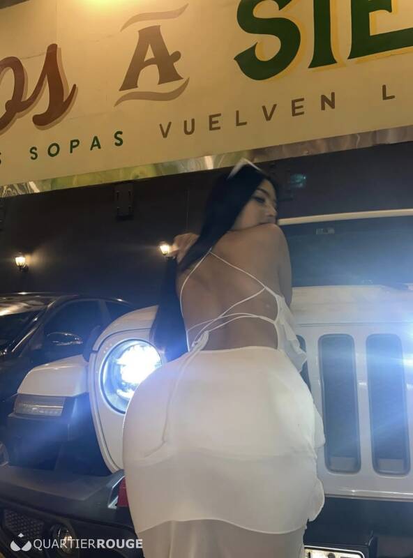 KENDALL XIMENA (Photo)