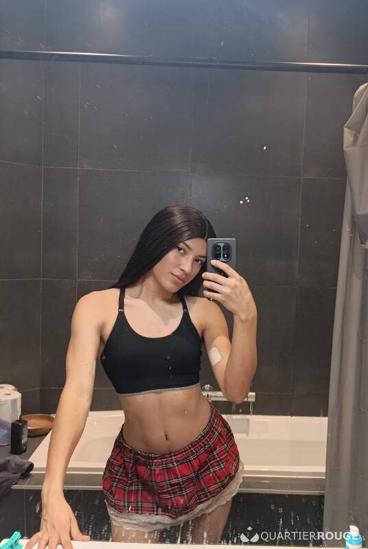 KENDALL XIMENA (Photo)
