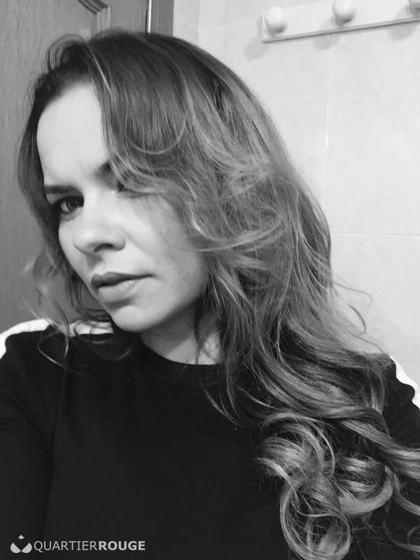 Mia (Photo)