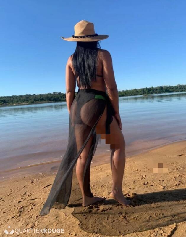 Beatriz Enceinte (Photo)