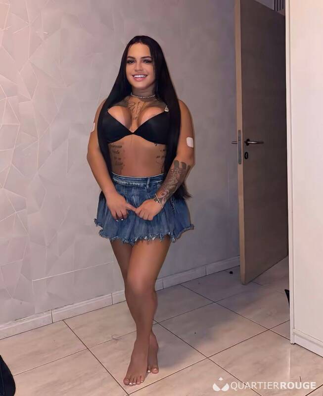 Laura salope petite (Photo)