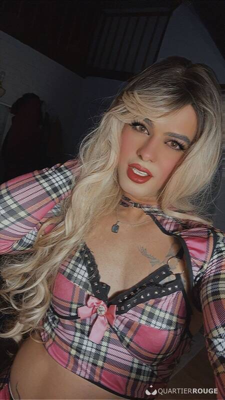 Dhara laurenn (Photo)