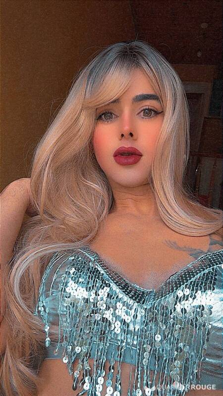 Dhara laurenn (Photo)