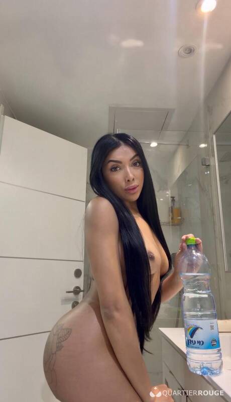 GABI (Photo)