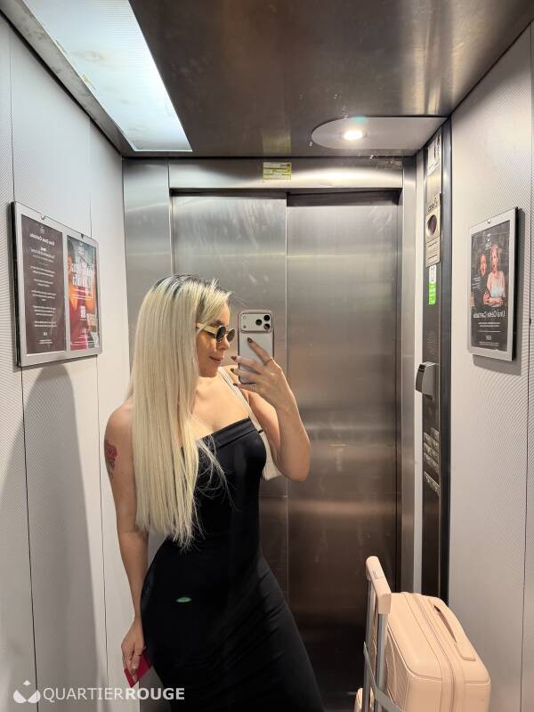 JADE (Photo)