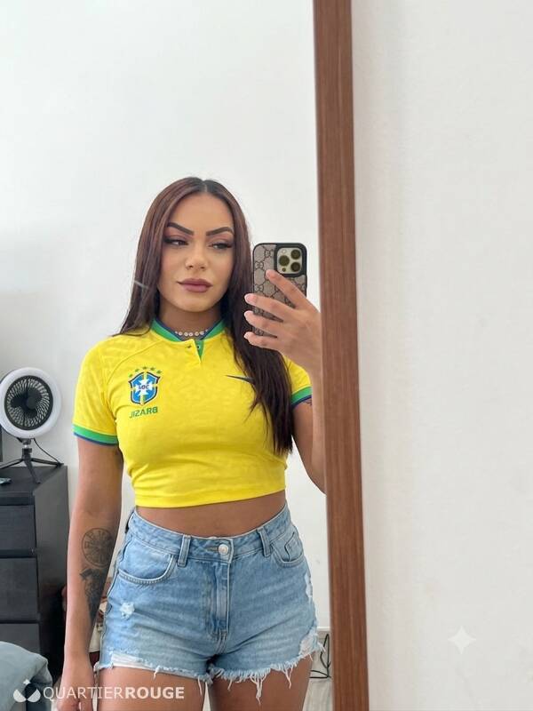 Júlia (Photo)