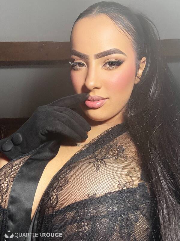 Lorenna Andrade (Photo)