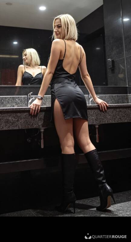 Izaa (Photo)