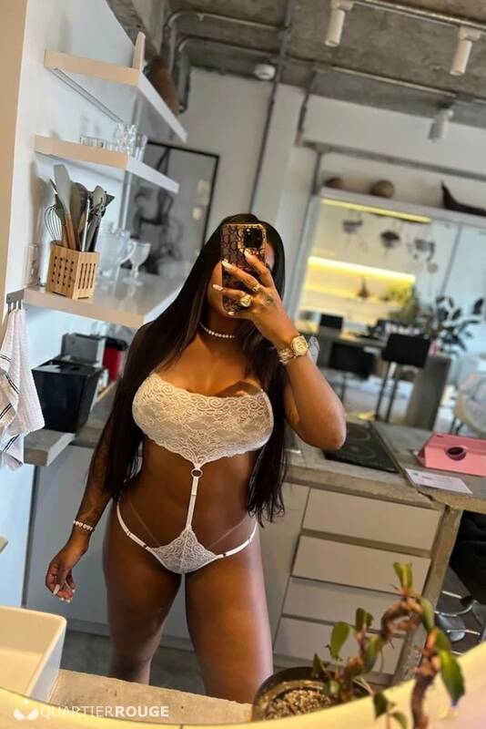 Adriana (Photo)